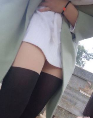 床上丽拉在线观看